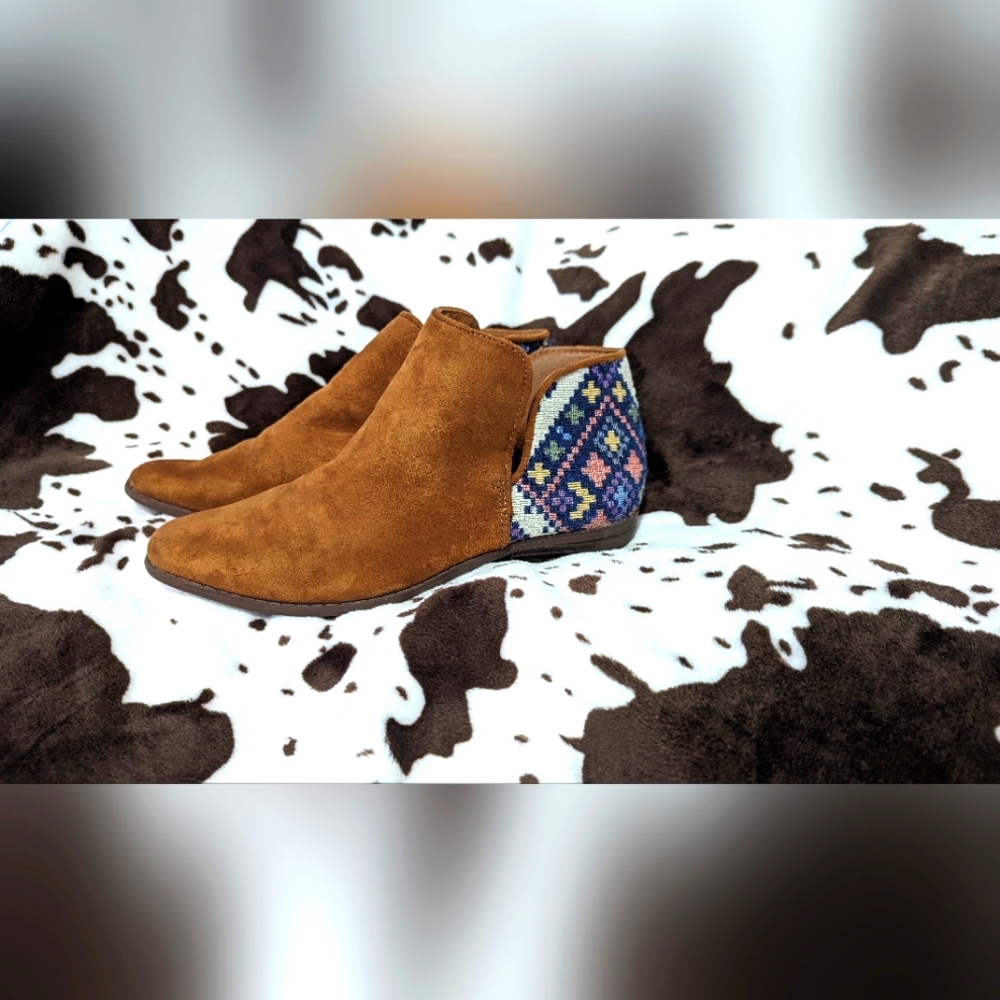 Ankle boots